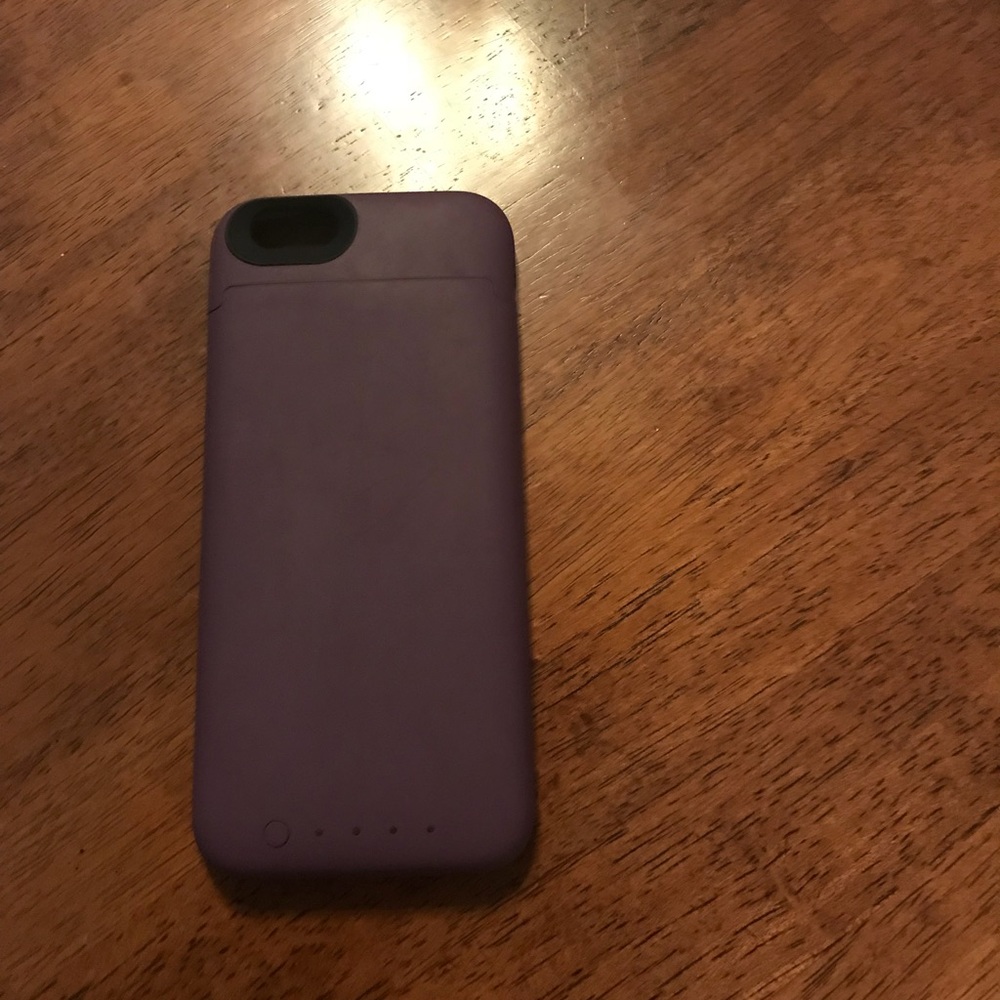 NWOT Mophie IPhone 6/7/8 charging case
